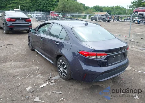 2020 Toyota Corolla Le z USA, uszkodzony, nr VIN 5YFEPRAE7LP133638